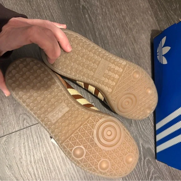 adidas Originals Brown and Cream Sneakers - Picture 14 of 15